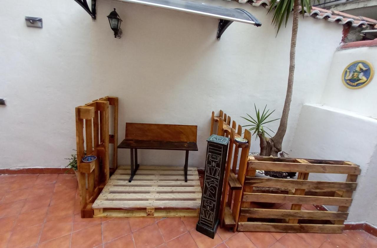 Peppe'S Holiday House Catânia Exterior foto